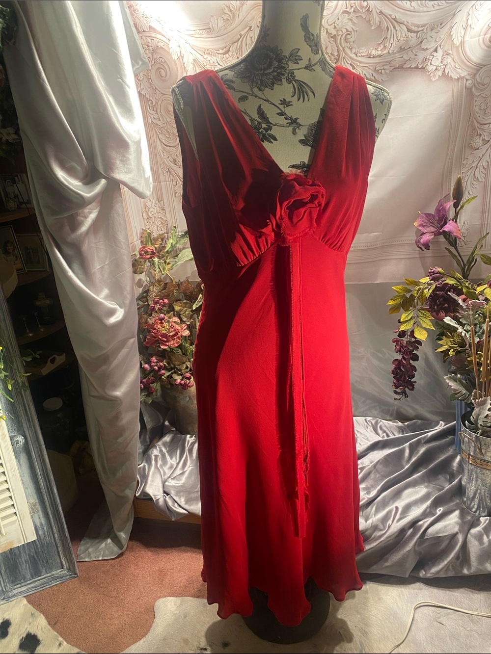 Anne Klein Vibrant Red Sleeveless Midi Dress with Rosette